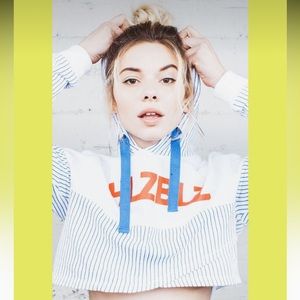 HLZBLZ crop sweater limited edition